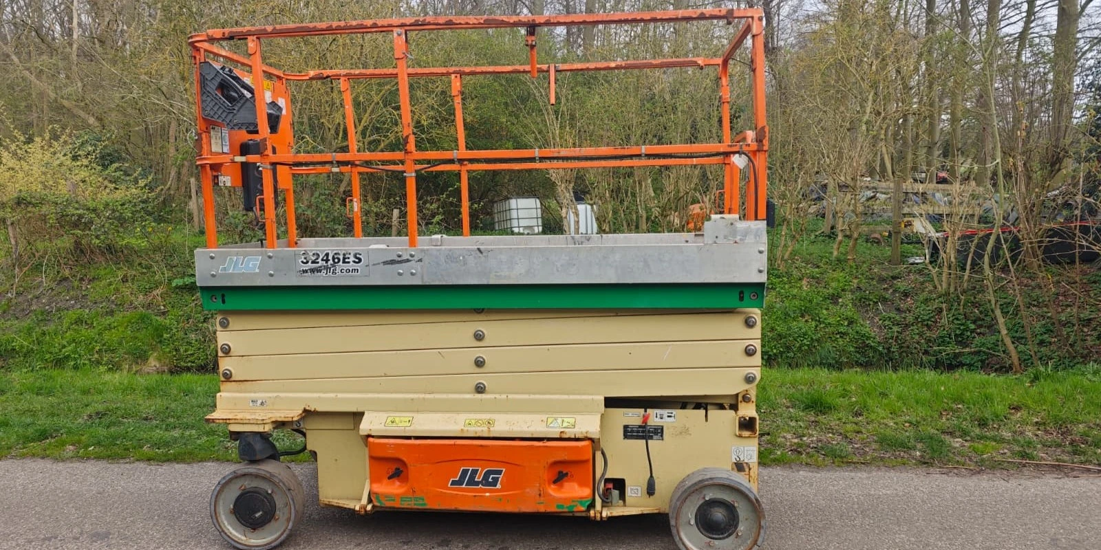 JLG 3246ES